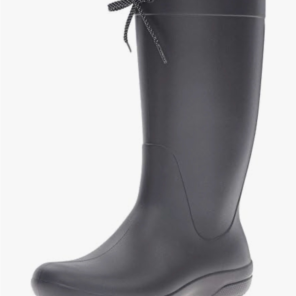 Croc free sail rain boot Navy blue like new